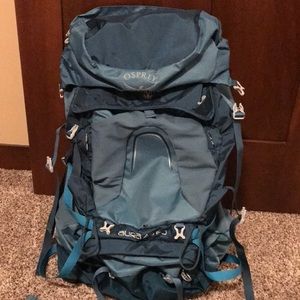 Osprey Aura AG 50 Women’s Pack + 2L Hydration